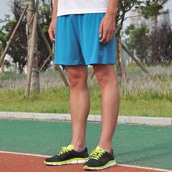 Бързосъхнещи и дишащи спортни мъжки шорти в зелен,син и черен цвят 