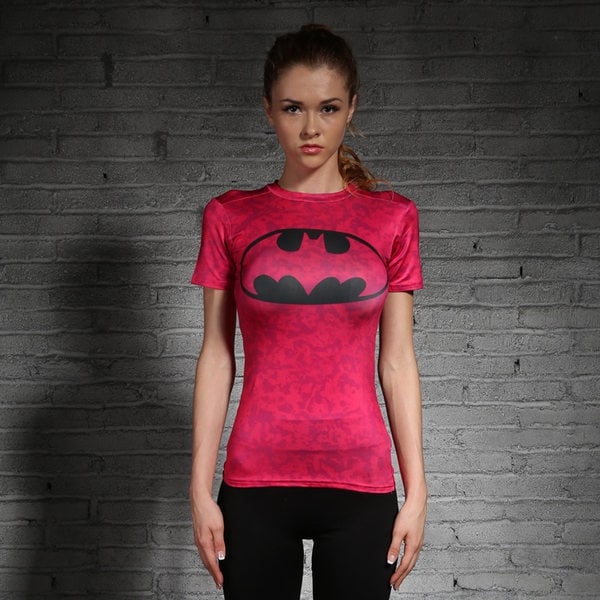 Αθλητικά γυναικεία μπλουζάκια σούπερ ηρώων σε - 13 μοντέλα