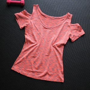 Дамски тениски с къс ръкав подходящи за различни видове лек спорт: йога, фитнес, крос, джогинг