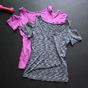 Дамски тениски с къс ръкав подходящи за различни видове лек спорт: йога, фитнес, крос, джогинг