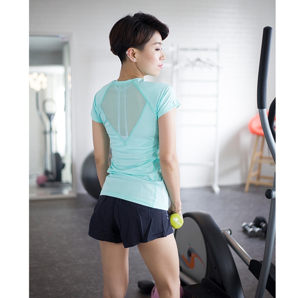 Γυναικεία αθλητικά μπλουζάκια με κοντό μανίκι σε  ροζ, μπλε, γκρι χρώμα - ελαφριά και άνετα