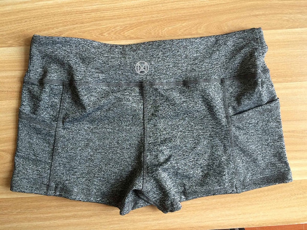 Γυναικεία σορτς σε 6 σχέδια