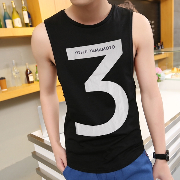 Αθλητικά φανελάκια  ασπρόμαυρα με εκτυπώσεις και εμβλήματα