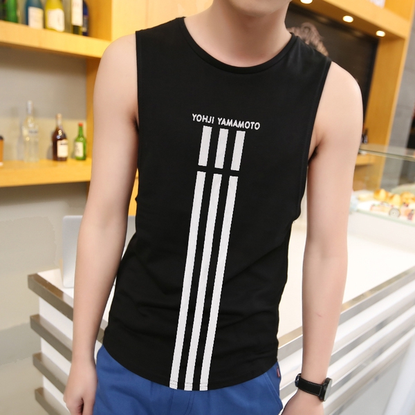 Αθλητικά φανελάκια  ασπρόμαυρα με εκτυπώσεις και εμβλήματα