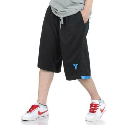 Ανδρικά σορτς  σε πολλά διαφορετικά μοντέλα