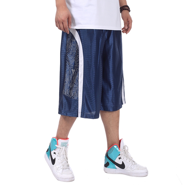 Ανδρικά σορτς  σε πολλά διαφορετικά μοντέλα