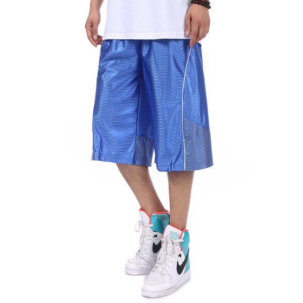 Ανδρικά σορτς  σε πολλά διαφορετικά μοντέλα