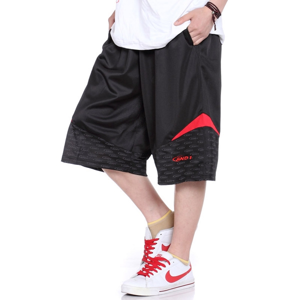 Ανδρικά σορτς  σε πολλά διαφορετικά μοντέλα