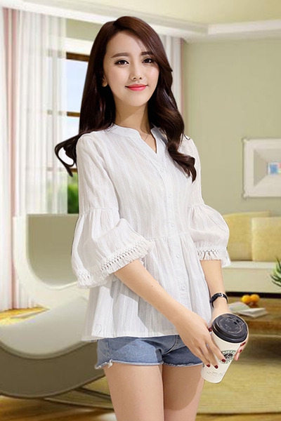 Κυρίες λευκό λινό πουκάμισο με κοντά μανίκια