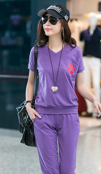 Спортни дамски екипи с къс ръкав в 11 различни цветови модела 