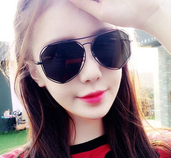 γυαλιά ηλίου Οβάλ γυναικών MOLGIRL 8 μοντέλα