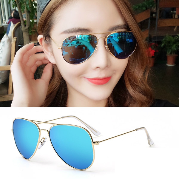 Οι γυναίκες καθρέφτη γυαλιά ηλίου χρώματος μπλε, ροζ, πορτοκαλί, το καλοκαίρι, παραλία, τη μόδα