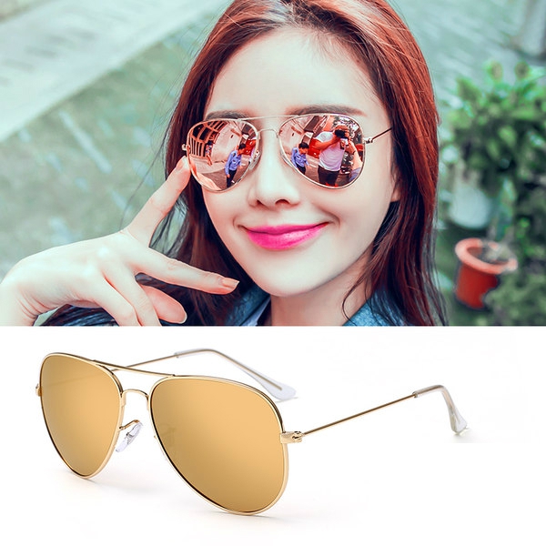 Οι γυναίκες καθρέφτη γυαλιά ηλίου χρώματος μπλε, ροζ, πορτοκαλί, το καλοκαίρι, παραλία, τη μόδα