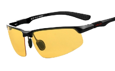 Ανδρικά γυαλιά ηλίου - μαύρο χρώμα: μπλε, κίτρινο, καφέ κορυφαία μοντέλα