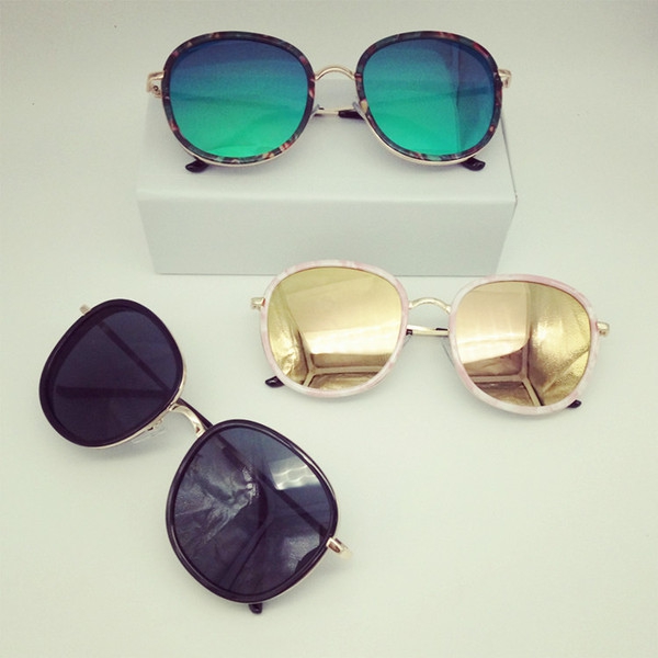 Οι γυναίκες ηλιακή χρωματιστά γυαλιά σε 7 διαφορετικά μοντέλα
