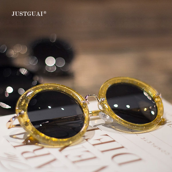 Γύρος γυαλιά ηλίου ρετρό με λαμπερά γυαλί σε τέσσερα χρώματα