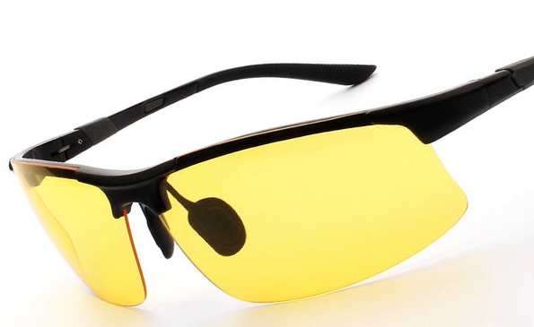 Мъжки слънчеви очила черни, жълти, сини топ класически плажни модели
