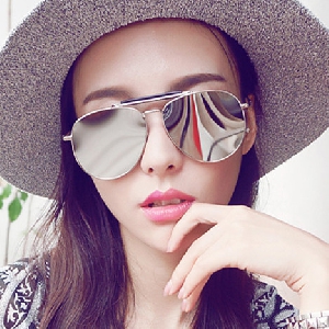 Слънчеви очила подходящи за жени и мъже в 6 различни цветови модела