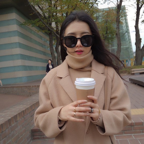 Дамски слънчеви черни и огледални стъкла с UV защита