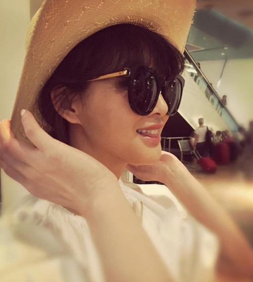 Дамски слънчеви черни и огледални стъкла с UV защита