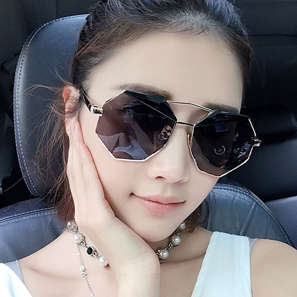 Огледални многоъгълни дамски слънчеви очила: Розови, Сини, Черни, Сиви