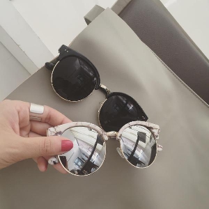 Дамски ретро стил очила черни и сиви огледални стъкла фешън дизайн с изключителна UV защита