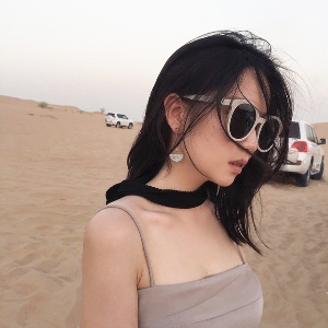 Дамски слънчеви летни очила за плаж топ невероятни дизайнерски модела в различни цветове черни сребристи