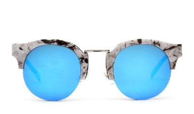 Γυναικεία χρωματιστά γυαλιά ηλίου σε μπλε, μαύρο και κόκκινο - 4 μοντέλα
