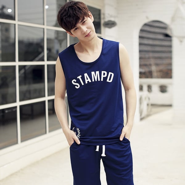 Мъжки спортни екипи в сив,черен,син и бял цвят 