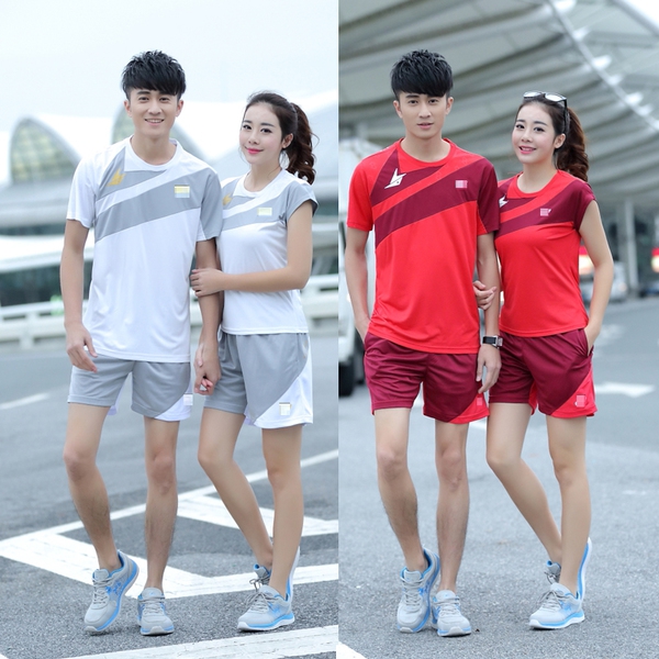 Ανδρικά αθλητικά καλοκαιρινά  σύνολα- κοντό μανίκι ή σορτς  για τένις, μπάντμιντον, τζόκινγκ 