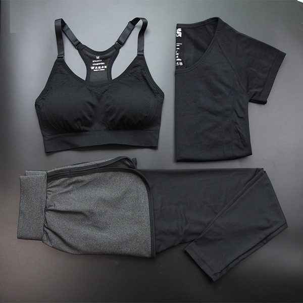 Дамски спортен комплект подходящ за танци, йога или друг вид тренировки