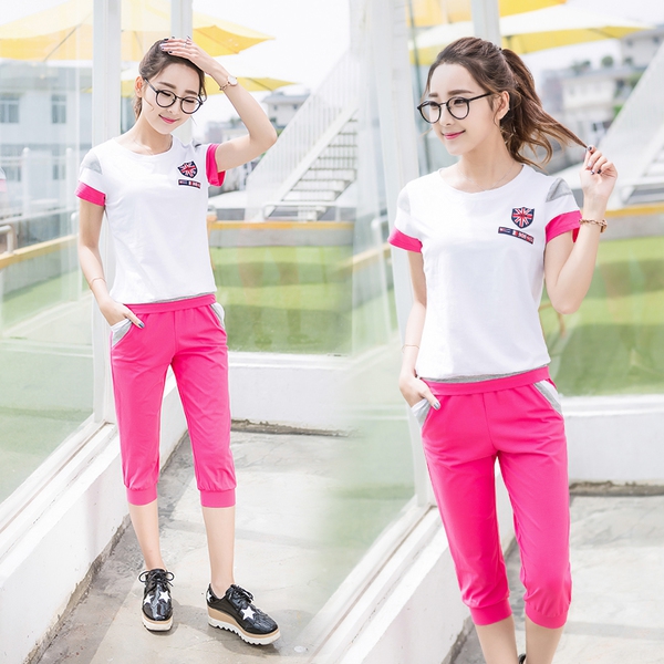 Γυναικείες αθλητικές φόρμες αμάνικο βαμβακερό - μπλούζα με κοντό μανίκι και 7/8 παντελόνια