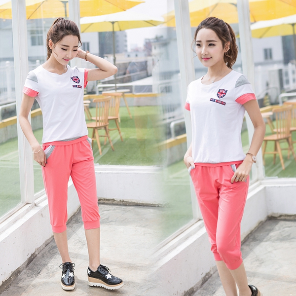 Γυναικείες αθλητικές φόρμες αμάνικο βαμβακερό - μπλούζα με κοντό μανίκι και 7/8 παντελόνια
