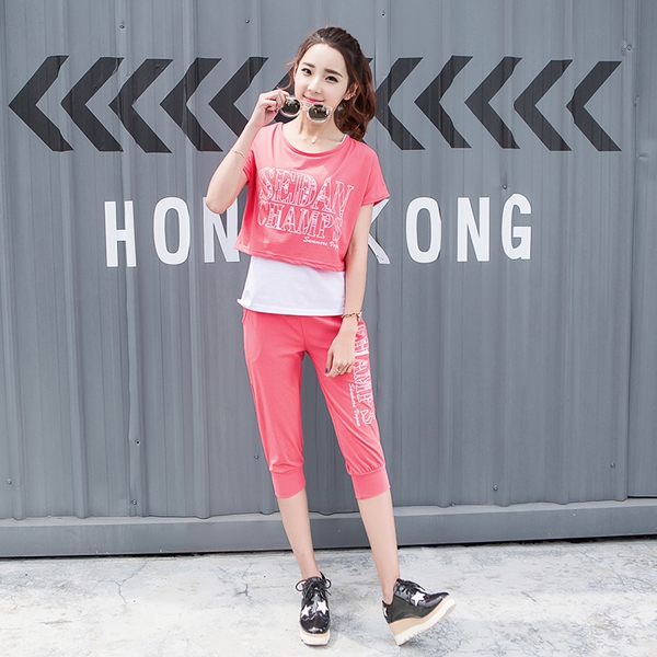 Γυναικείες αθλητικές φόρμες αμάνικο βαμβακερό - μπλούζα με κοντό μανίκι και 7/8 παντελόνια