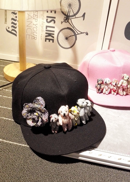 Дамска шапка с мечета в розов и черен цвят различни модели