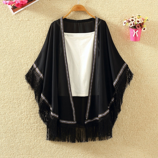 Дамско лятно парео в бял и черен цвят с ресни  за плаж 