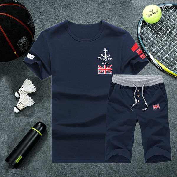 Мъжки спортни екипи тениска и къси панталони-4 модела.