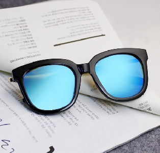 Кръгли слънчеви очила дамски звездни модели с огледални стъкла в лилав, син, кафяв и сребрист отенък
