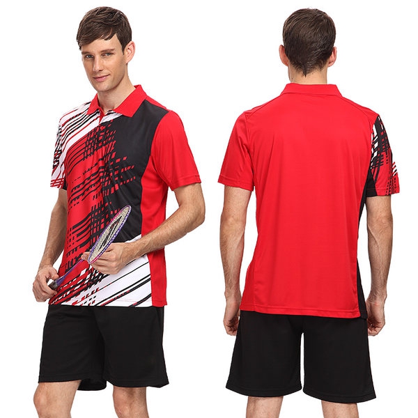 Мъжки спортни екипи в комплект от къса тениска с уникален модел в червен, жълт и син цвят и къси панталони 