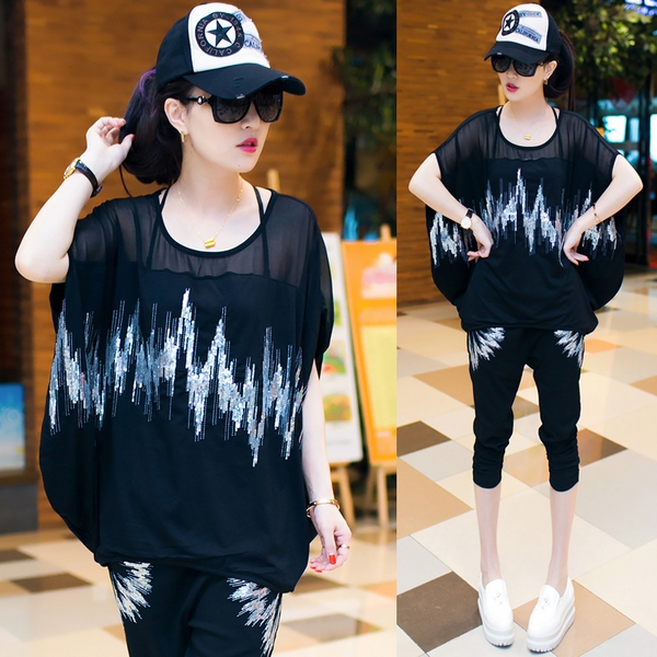 Дамски спортен комплект свободна блуза с къс ръкав и панталони