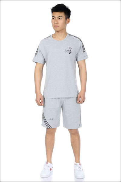 Летни къси мъжки спортни екипи в сив,бял и черен цвят - тениска и шорти