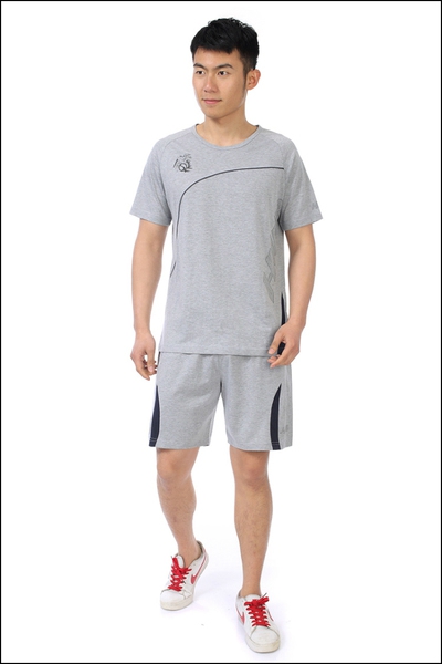 Летни къси мъжки спортни екипи в сив,бял и черен цвят - тениска и шорти