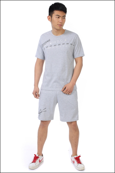Летни къси мъжки спортни екипи в сив,бял и черен цвят - тениска и шорти