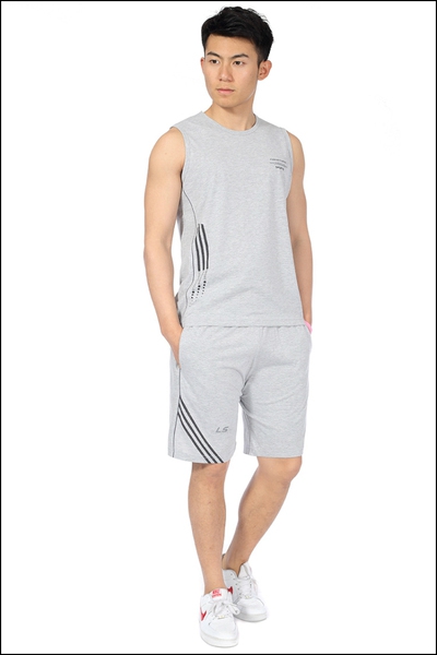 Летни къси мъжки спортни екипи в сив,бял и черен цвят - тениска и шорти