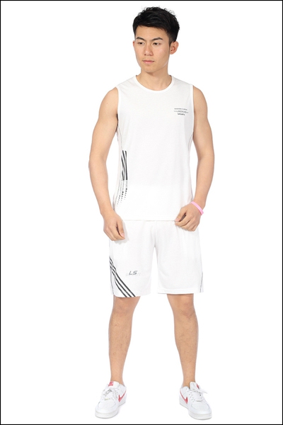 Летни къси мъжки спортни екипи в сив,бял и черен цвят - тениска и шорти