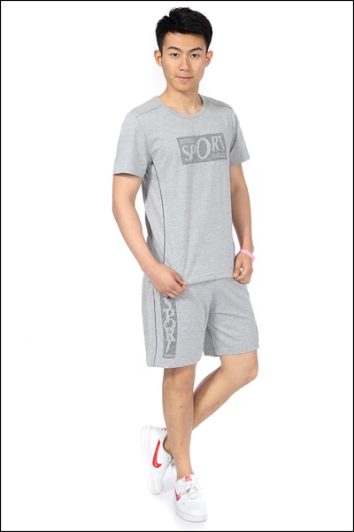 Летни къси мъжки спортни екипи в сив,бял и черен цвят - тениска и шорти