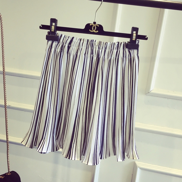 Οι γυναίκες σιφόν φούστες σε γκρι, μαύρο, κίτρινο, μπεζ και λευκό - 12 μοντέλα