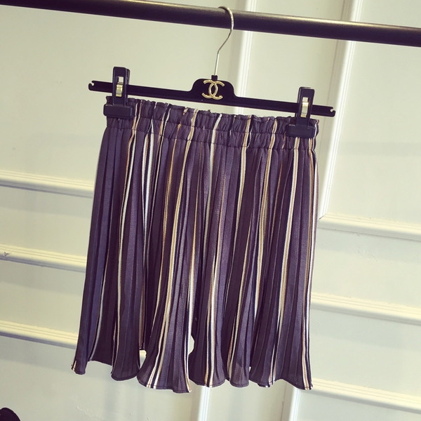 Οι γυναίκες σιφόν φούστες σε γκρι, μαύρο, κίτρινο, μπεζ και λευκό - 12 μοντέλα