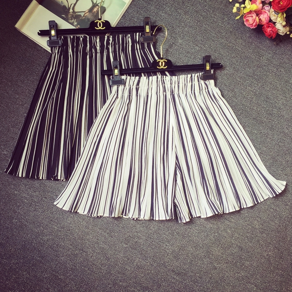 Οι γυναίκες σιφόν φούστες σε γκρι, μαύρο, κίτρινο, μπεζ και λευκό - 12 μοντέλα