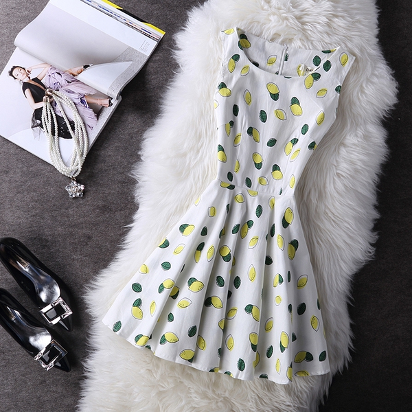 Дамски цветни къси рокли с цветя в 45 различни модела